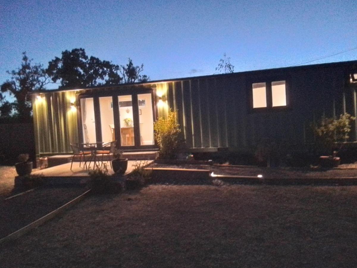 Sweet Pea Cabin Badsey Exterior foto